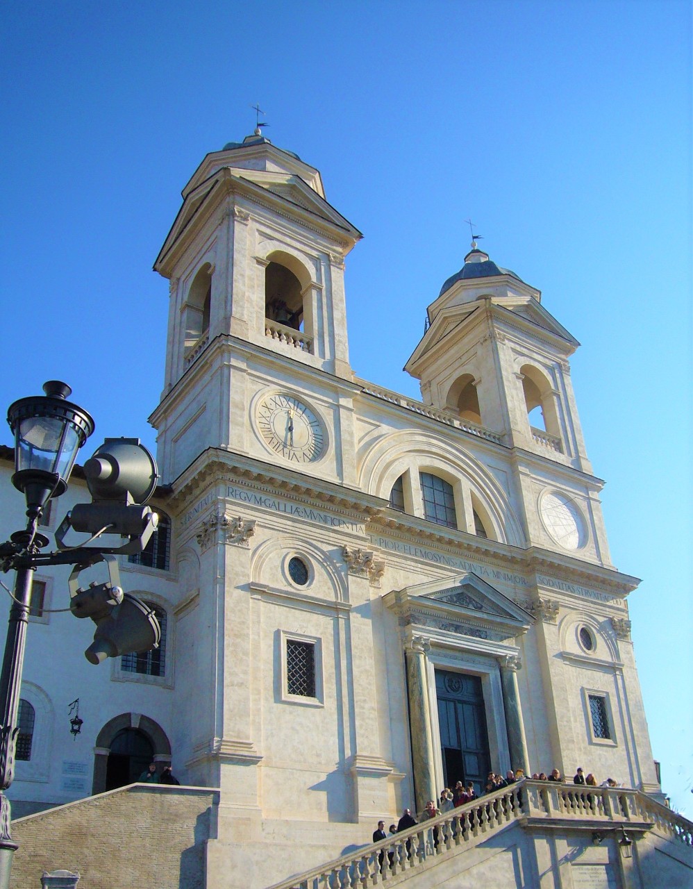 Kirche Trinità dei Monti (Santa Teresa del Bambin Gesù)