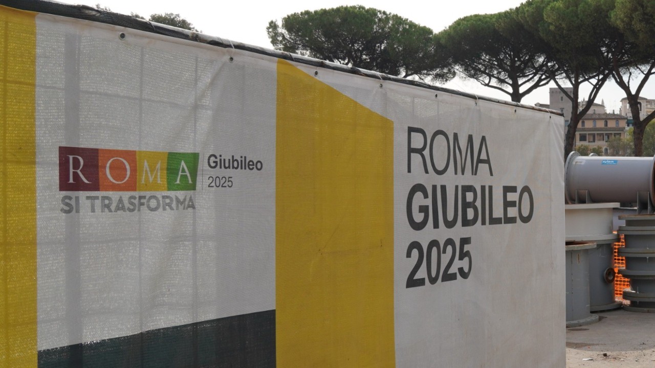 Plac budowy przy Via dei Corridori, Ks. Abp Rino Fisichella: «Jubileusz już niedługo, ale jestem optymistą»