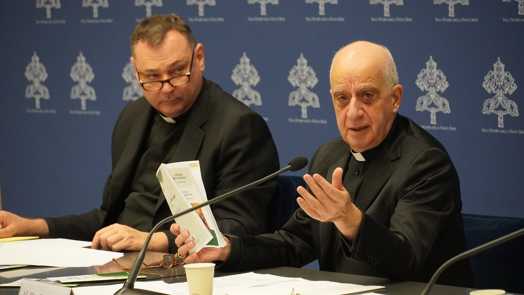 Foto: S.E. Mons. Fisichella, Pro-Prefecto del Dicasterio para la Evangelización