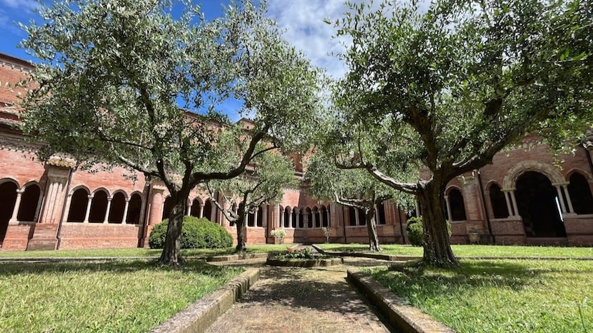 En la foto: Abadía de Chiaravalle della Colomba en Alseno