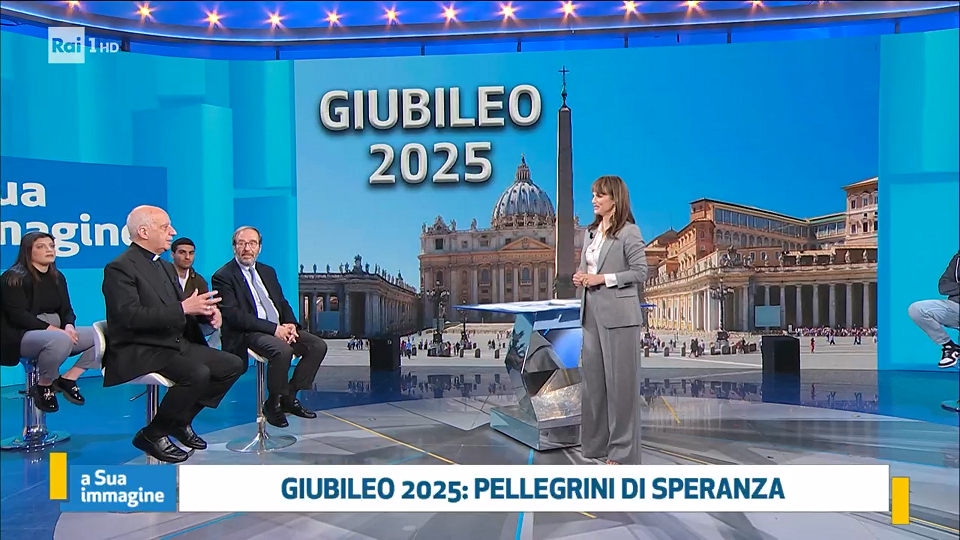 «Il Giubileo è per il popolo». Mons. Fisichella ospite a “A Sua Immagine”