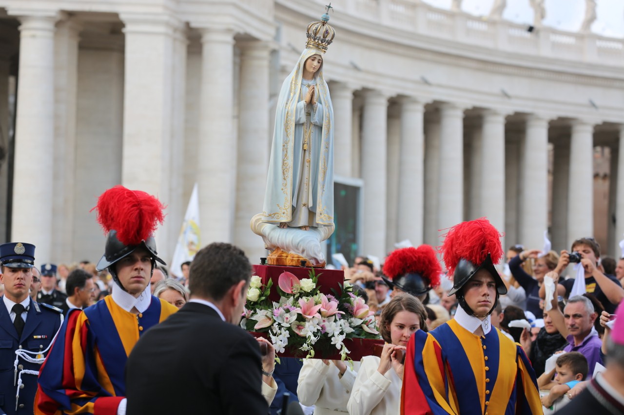 Statua Originale Madonna Di Fatima La statua originale della Madonna di Fatima a Roma per il Giubileo