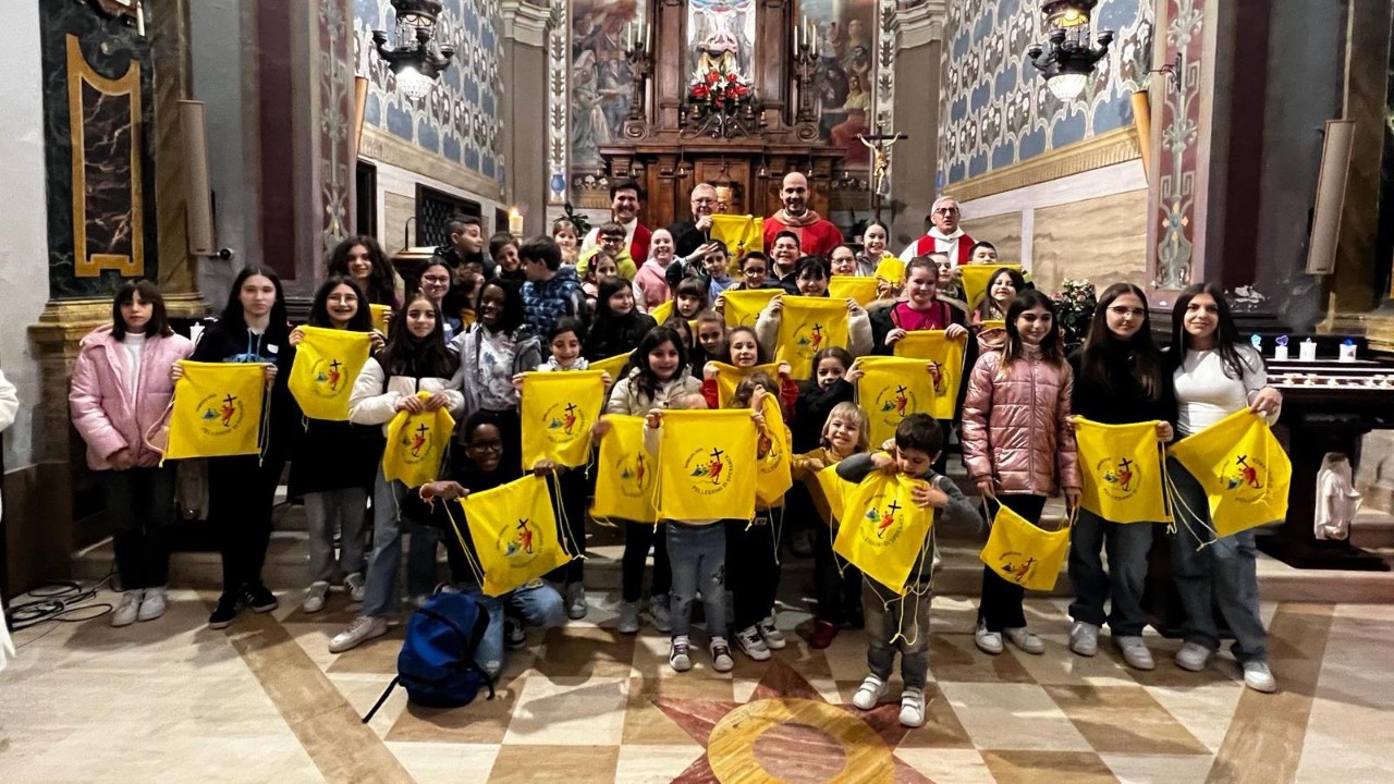 Incontro al Santuario della Madonna dei Lumi a Civitella del Tronto del 25 aprile